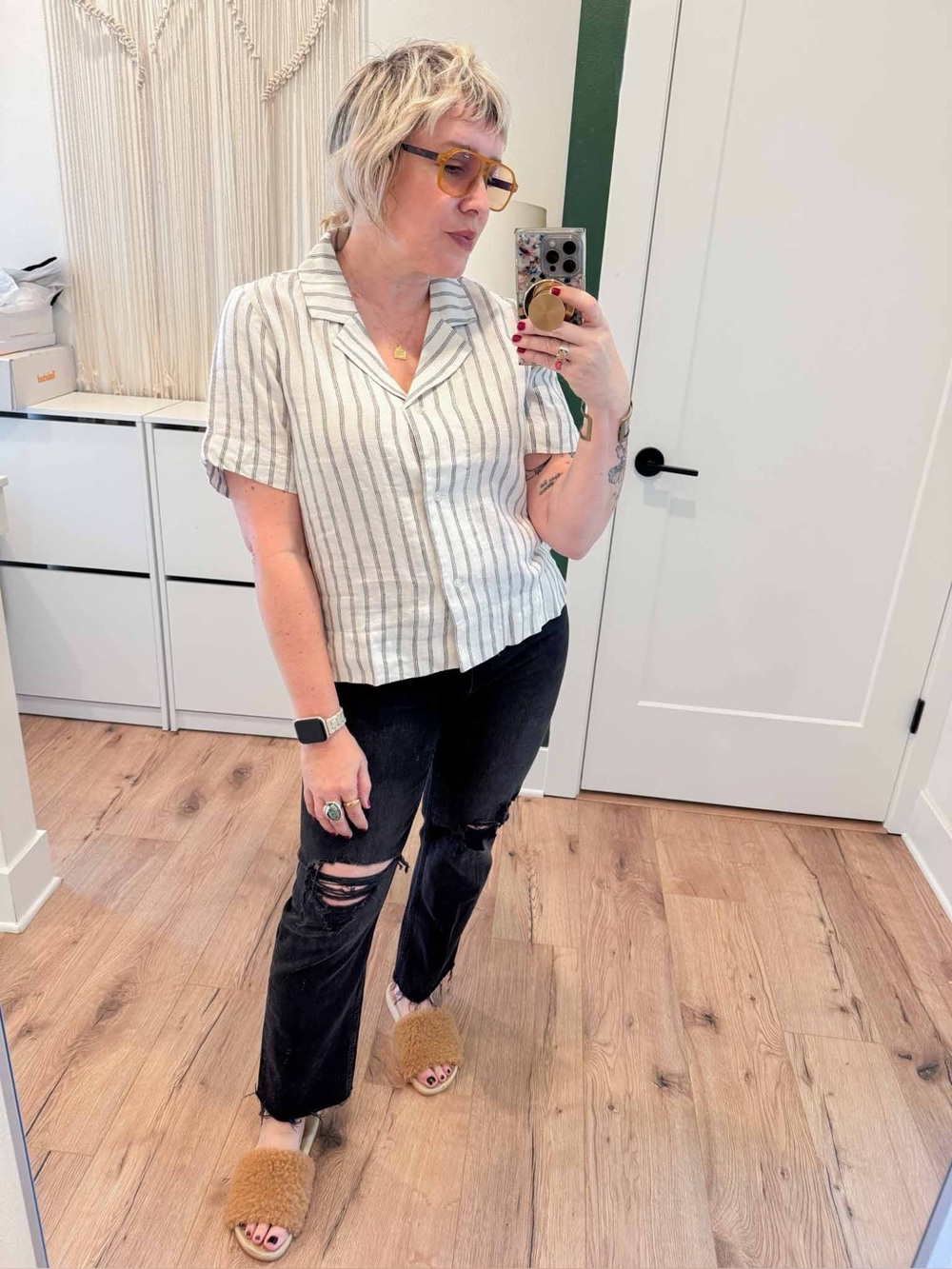 Quince Women's Short-Sleeve Button-Down Shirt in White with Gray Stripes